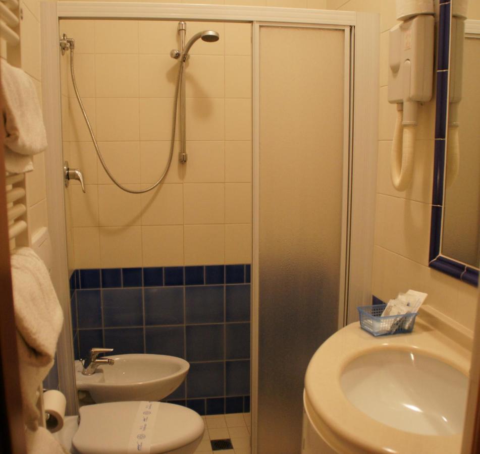 Hotel Verudella Rimini Extérieur photo