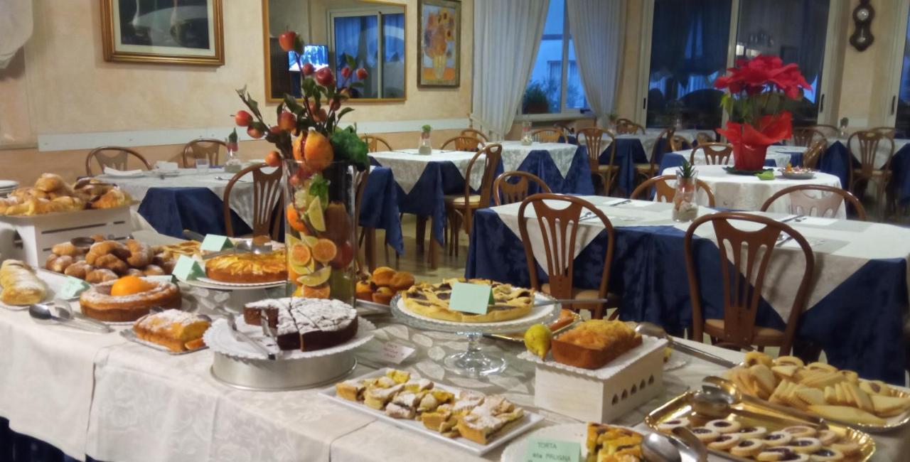 Hotel Verudella Rimini Extérieur photo