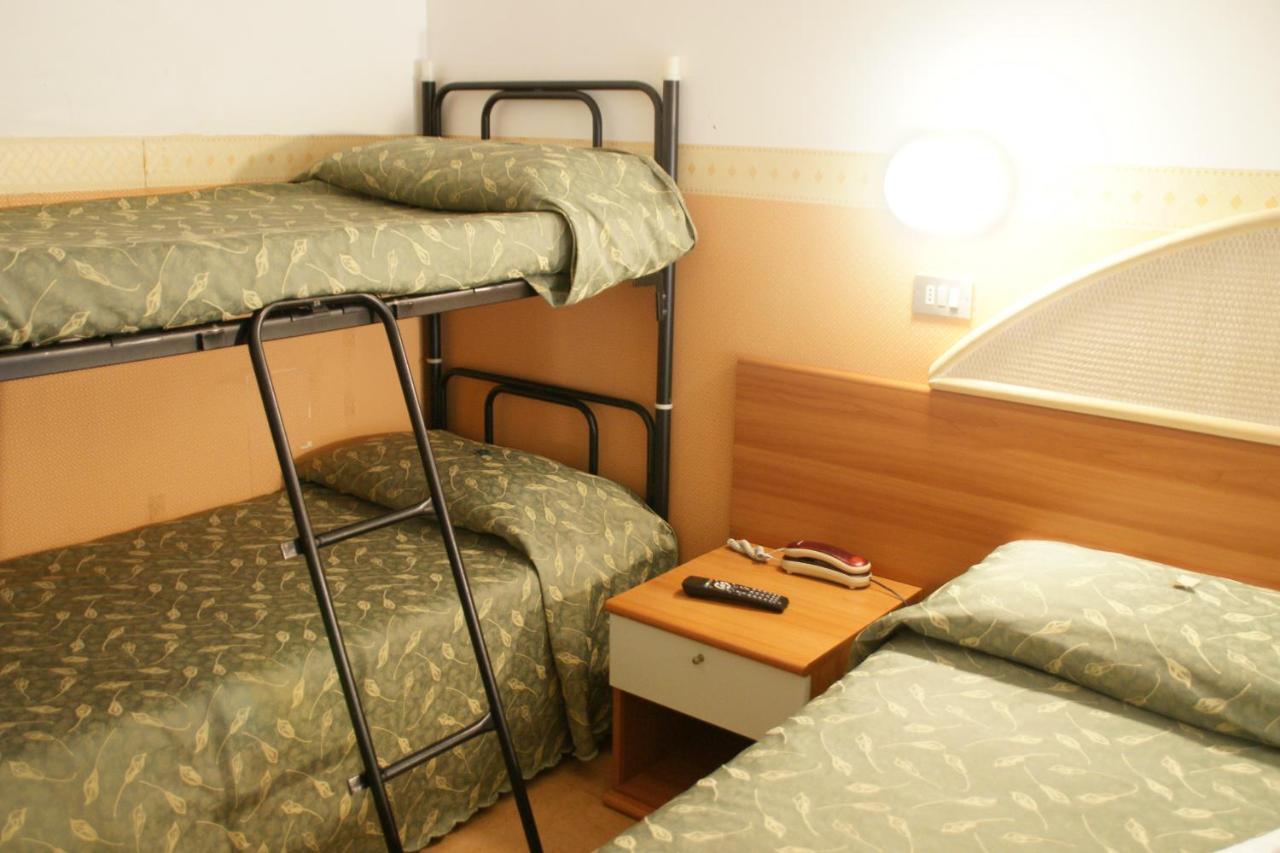 Hotel Verudella Rimini Extérieur photo